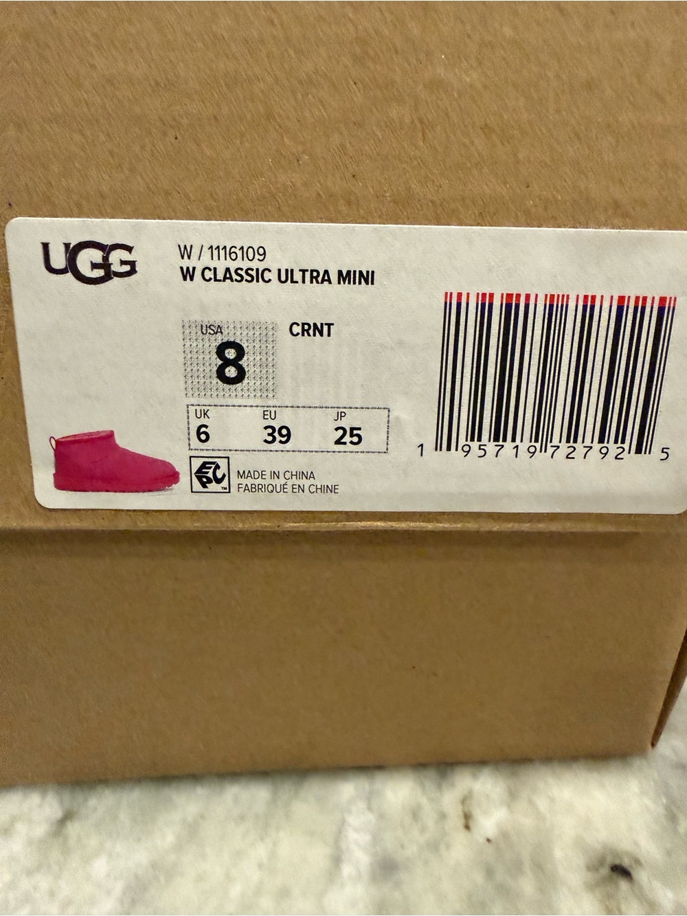 UGG Classic Ultra Mini Boot in Dark Peony Size 8 Women’s - Picture 5 of 7